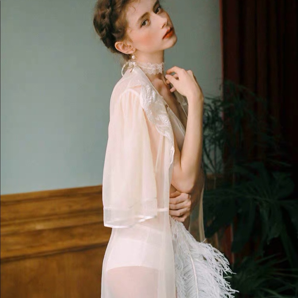 Meshed robe - Picture 2 of 8